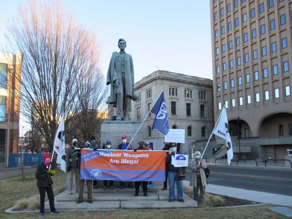 Jan Protest at Lincoln Statue